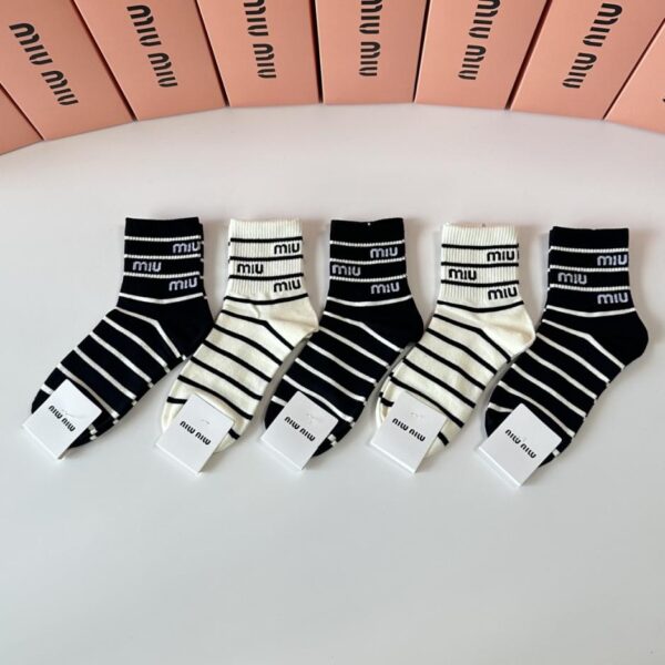 réplica,joyas,joyería,1:1,replica,fake,lujo,barato Calcetines MiuMiu de media caña, 5 pares por caja (Y02FO)