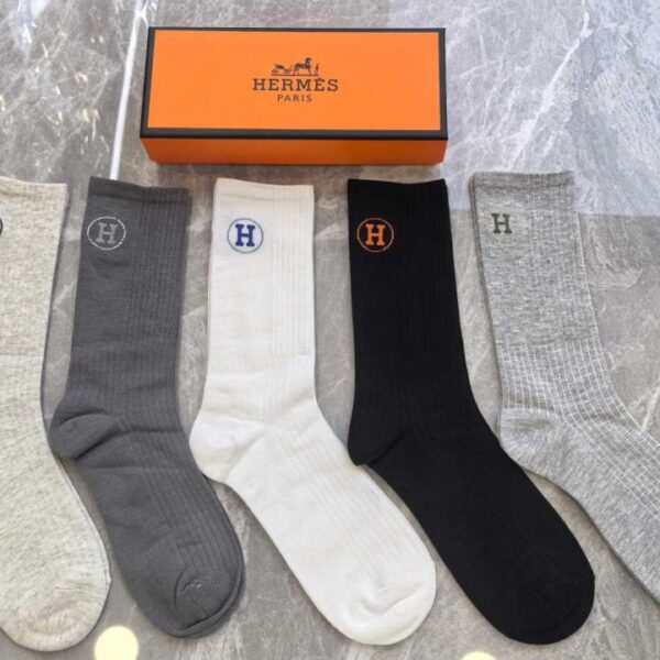 réplica,joyas,joyería,1:1,replica,fake,lujo,barato Nuevos calcetines de media caña de Hermes, cinco pares por caja (OWE8W)