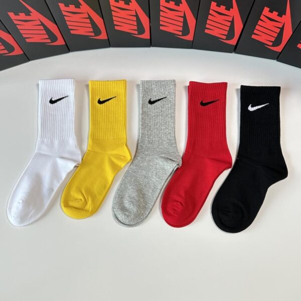 réplica,joyas,joyería,1:1,replica,fake,lujo,barato Nuevos calcetines de media caña de NIKE, cinco pares por caja (BJX0M)