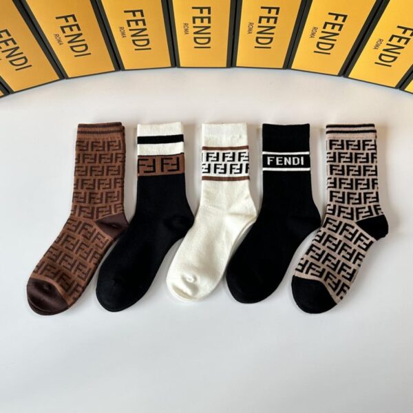 réplica,joyas,joyería,1:1,replica,fake,lujo,barato Nuevos calcetines de cachemir de media caña de Fendi, cinco pares por caja (HB3KJ)
