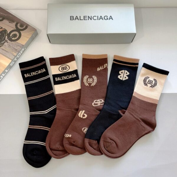 réplica,joyas,joyería,1:1,replica,fake,lujo,barato [5 pares por caja] Calcetines altos hasta la rodilla suaves y premium de BALENCIAGA (HWDA2)