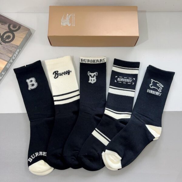 réplica,joyas,joyería,1:1,replica,fake,lujo,barato (5 pares por caja) Calcetines altos hasta la rodilla unisex Burberry, 100% algodón (C35F9)
