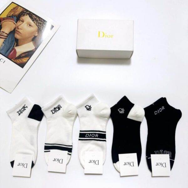 réplica,joyas,joyería,1:1,replica,fake,lujo,barato [5 pares por caja] Calcetines de algodón con el clásico logo de Chanel (9F37Y)
