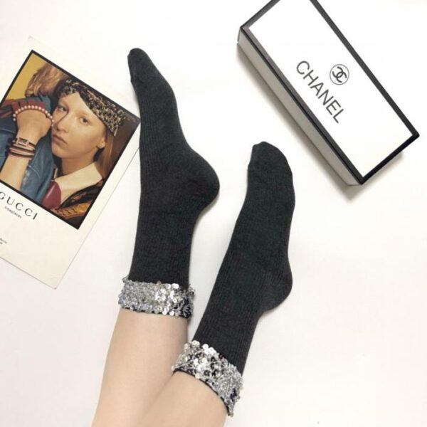 réplica,joyas,joyería,1:1,replica,fake,lujo,barato [Un par por caja] Calcetines Chanel clásicos de algodón con logo hasta la pantorrilla (08JOE)