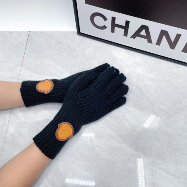 réplica,joyas,joyería,1:1,replica,fake,lujo,barato Nuevos guantes de lana MONCLER (AJ91H) – Disponibles en distribuidores autorizados