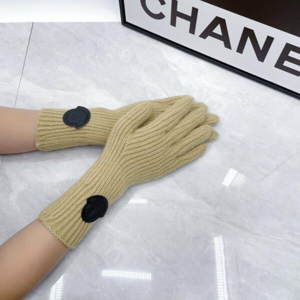 réplica,joyas,joyería,1:1,replica,fake,lujo,barato Nuevos guantes de lana MONCLER (M1R8M) – Ya disponibles en distribuidores autorizados