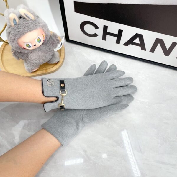réplica,joyas,joyería,1:1,replica,fake,lujo,barato Nuevos guantes de lana MONCLER (XJ26C) – Disponibles en tiendas oficiales