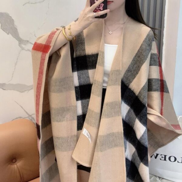 réplica,joyas,joyería,1:1,replica,fake,lujo,barato Pañuelo Burberry con cabeza de caballo y espejo (OEEZQ)