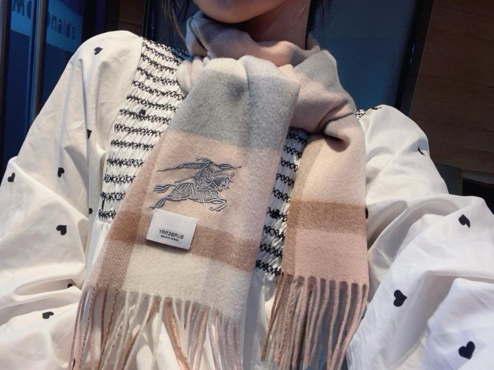 réplica,joyas,joyería,1:1,replica,fake,lujo,barato réplica,joyas,joyería,1:1,replica,fake,lujo,barato Bufanda Burberry de mezcla de cachemir y lana (VH90U)