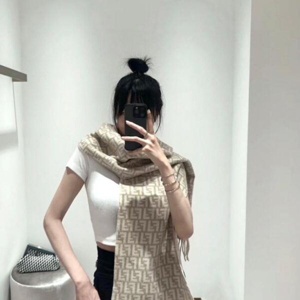 réplica,joyas,joyería,1:1,replica,fake,lujo,barato Pañuelo Fendi con monograma FF (O422O)