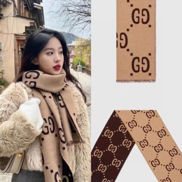 réplica,joyas,joyería,1:1,replica,fake,lujo,barato Pañuelo GUCCI de alta gama con estampado GG (II5D2)