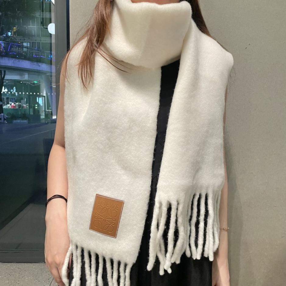réplica,joyas,joyería,1:1,replica,fake,lujo,barato réplica,joyas,joyería,1:1,replica,fake,lujo,barato El nuevo pañuelo de mohair de Loewe (CFOWA)