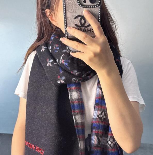 réplica,joyas,joyería,1:1,replica,fake,lujo,barato Pañuelo Louis Vuitton con estampado de cuadros degradados de doble cara (RQEEI)