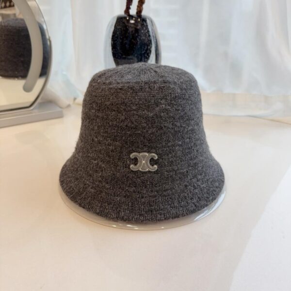 réplica,joyas,joyería,1:1,replica,fake,lujo,barato El nuevo gorro de pescador de punto de Celine, un gorro minimalista de pescador perfecto para otoño e invierno (TE8QQ).