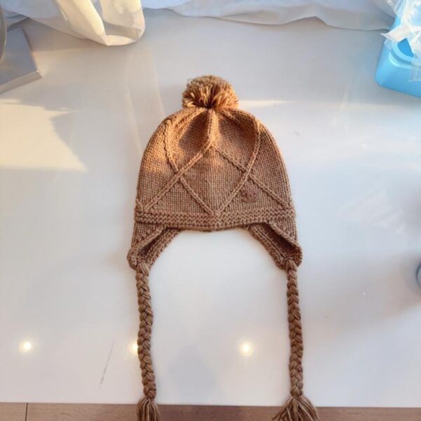 réplica,joyas,joyería,1:1,replica,fake,lujo,barato Sombrero Chanel con orejeras de la colección Otoño/Invierno con jacquard de patrón de rombos (L636A)