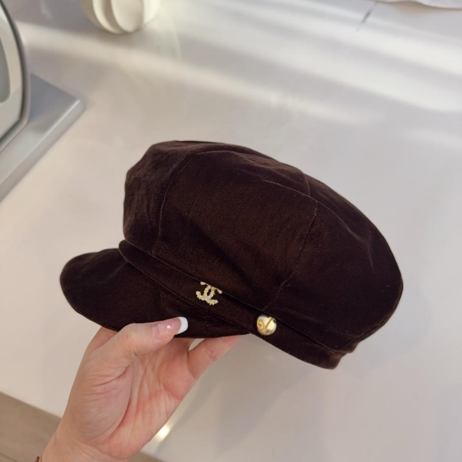 réplica,joyas,joyería,1:1,replica,fake,lujo,barato réplica,joyas,joyería,1:1,replica,fake,lujo,barato Boina octogonal de terciopelo Chanel Otoño/Invierno, estilo reversible (KD86V)