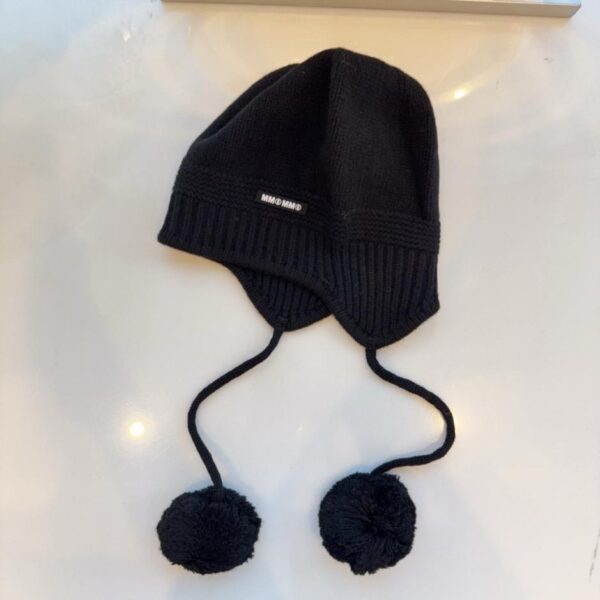 réplica,joyas,joyería,1:1,replica,fake,lujo,barato Nueva gorra de Margiela para otoño/invierno con orejeras de doble bola, 100% lana de alta calidad (R3AU9)