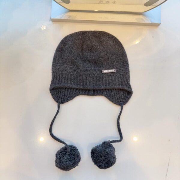 réplica,joyas,joyería,1:1,replica,fake,lujo,barato Nueva gorra de Margiela para otoño/invierno con orejeras de doble bola, 100% lana de alta calidad (YZUBX)