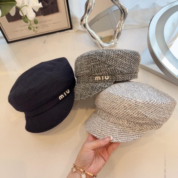 réplica,joyas,joyería,1:1,replica,fake,lujo,barato Gorra militar MIUMIU nueva de otoño/invierno, hecha a medida en tejido grueso (SY46U)