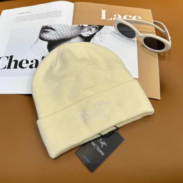réplica,joyas,joyería,1:1,replica,fake,lujo,barato Gorro de punto de alta calidad Arc’teryx, último estilo otoño/invierno, gorro de punto para parejas (2X0N7)