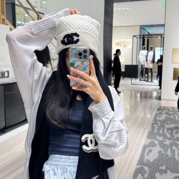 réplica,joyas,joyería,1:1,replica,fake,lujo,barato Gorro de punto nuevo de la colección Otoño/Invierno de CHANEL (U5HOZ)