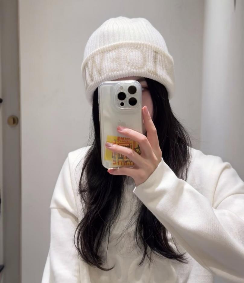 réplica,joyas,joyería,1:1,replica,fake,lujo,barato réplica,joyas,joyería,1:1,replica,fake,lujo,barato Colección de gorros de punto grueso LOEWE Otoño/Invierno (DY7XO)