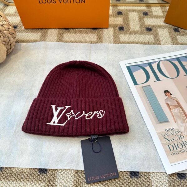 réplica,joyas,joyería,1:1,replica,fake,lujo,barato Gorro de punto con logo LV bordado, unisex (M2LJR)