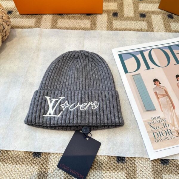 réplica,joyas,joyería,1:1,replica,fake,lujo,barato Gorro de punto con logo LV bordado, unisex (QCI0U)