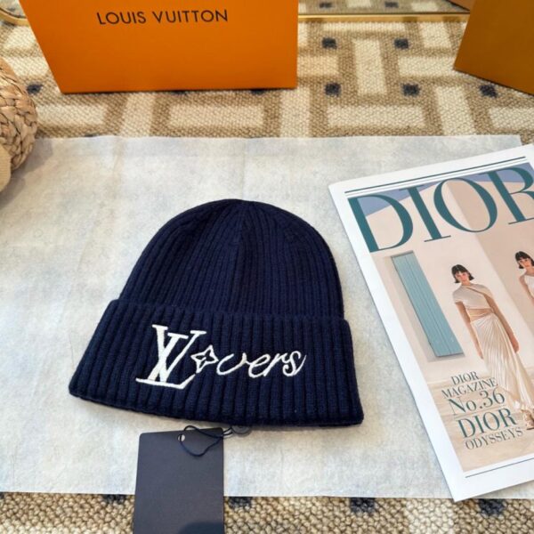 réplica,joyas,joyería,1:1,replica,fake,lujo,barato Gorro de punto con logo LV bordado, unisex (M2LJR)