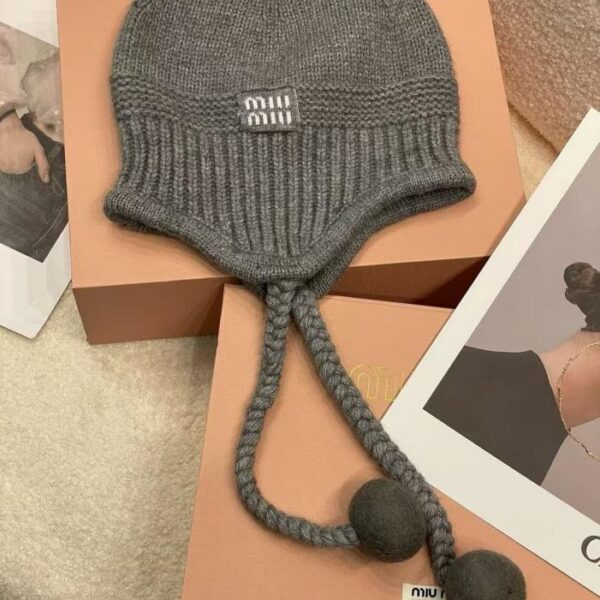 réplica,joyas,joyería,1:1,replica,fake,lujo,barato Nuevo gorro de lana de Saint Laurent con estampado jacquard y diseño único de una sola cara (UTOFA)