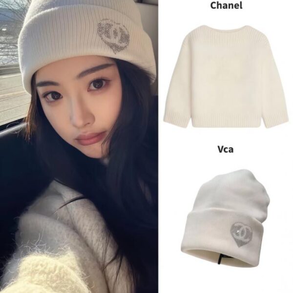 réplica,joyas,joyería,1:1,replica,fake,lujo,barato Gorro de punto con logo doble C de CHANEL en forma de corazón con pedrería – Un estilo popular (8NH76)