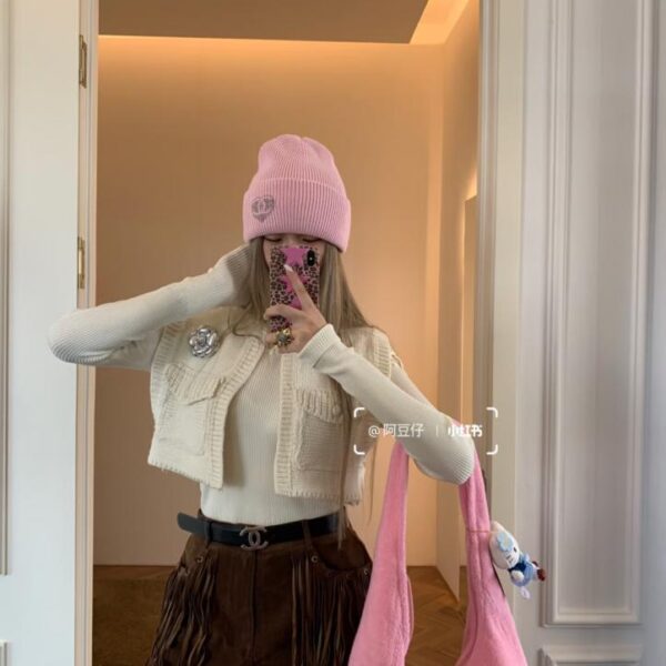 réplica,joyas,joyería,1:1,replica,fake,lujo,barato Gorro de punto con logo doble C de CHANEL en forma de corazón con pedrería – Un estilo popular (5DWZ5)