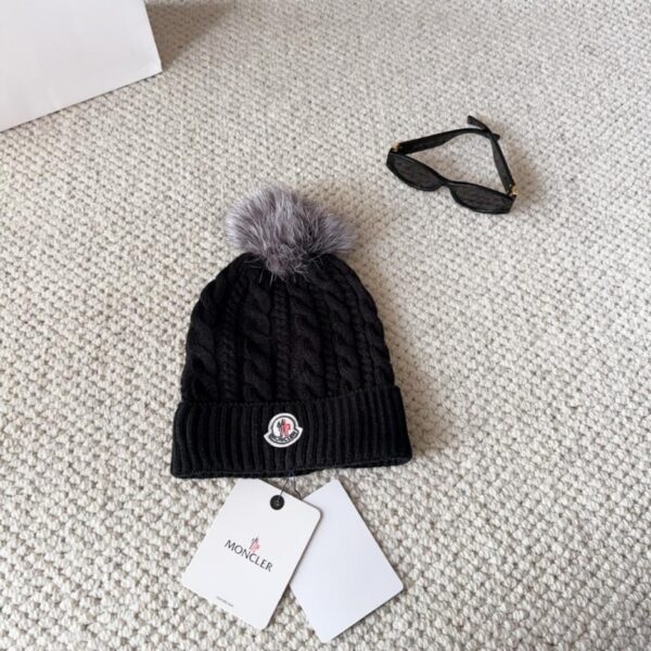 réplica,joyas,joyería,1:1,replica,fake,lujo,barato Gorro de lana de punto para mujer Moncler Otoño/Invierno con textura suave y acogedora de cachemir (1UNJJ)