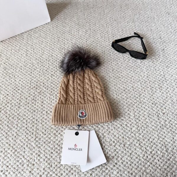 réplica,joyas,joyería,1:1,replica,fake,lujo,barato Gorro de lana de punto para mujer Moncler Otoño/Invierno con textura suave y acogedora de cachemir (9F9GL)