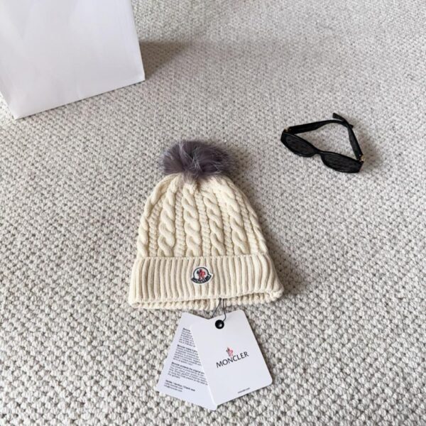réplica,joyas,joyería,1:1,replica,fake,lujo,barato Gorro de lana de punto para mujer Moncler Otoño/Invierno con textura suave y acogedora de cachemir (U03WA)
