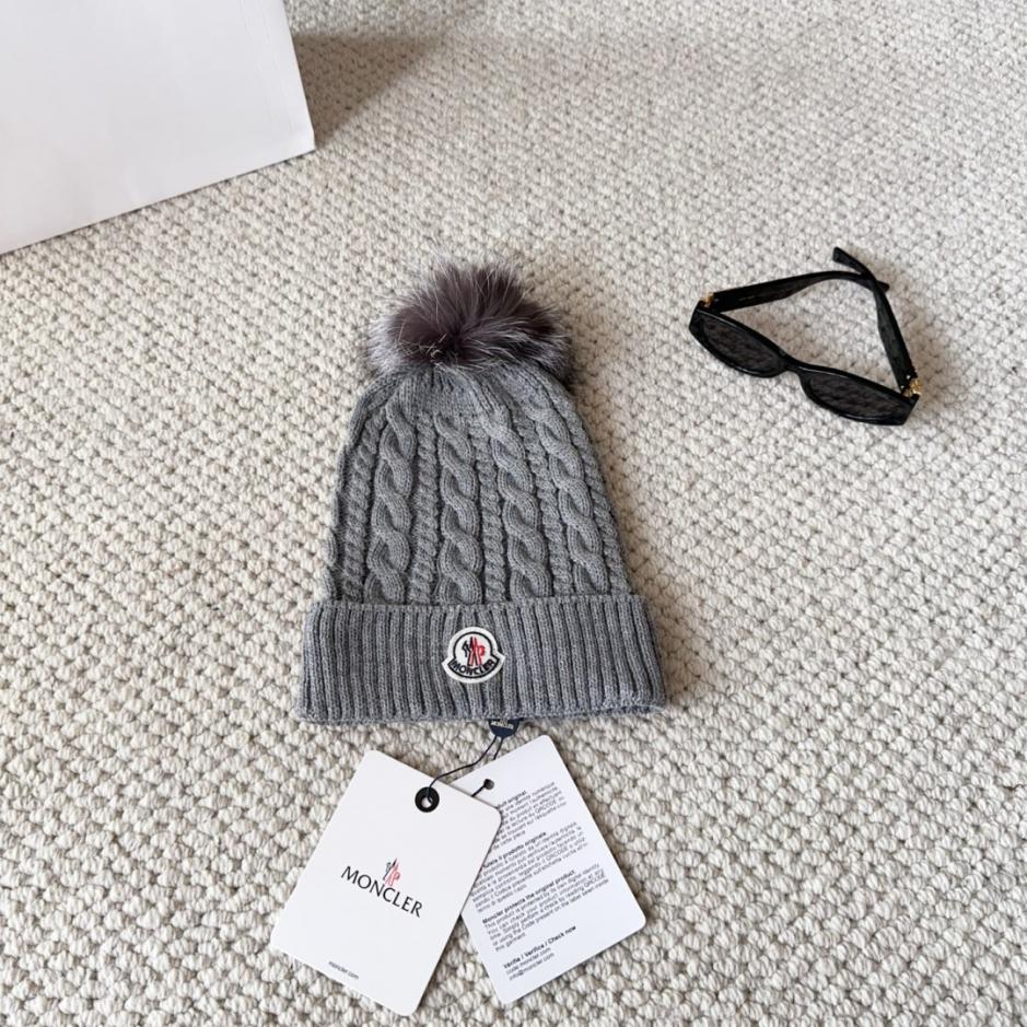 réplica,joyas,joyería,1:1,replica,fake,lujo,barato réplica,joyas,joyería,1:1,replica,fake,lujo,barato Gorro de lana de punto para mujer Moncler Otoño/Invierno con textura suave y acogedora de cachemir (UG98Y)