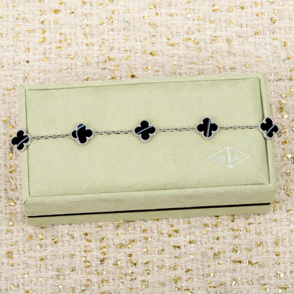 réplica,joyas,joyería,1:1,replica,fake,lujo,barato Boutique / Nueva pulsera de cinco flores veteadas de platino de Van Cleef & Arpels, hecha a medida con oro auténtico y diamantes (OSMC3).