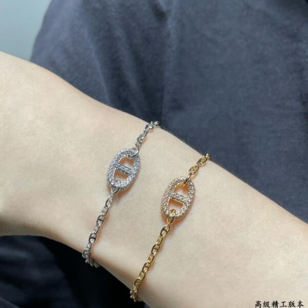 réplica,joyas,joyería,1:1,replica,fake,lujo,barato Boutique / Pulsera Hermès con forma de nariz de cerdo y diamantes, elaborada en oro V, talla 16.17. (QIJ01)