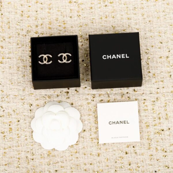 réplica,joyas,joyería,1:1,replica,fake,lujo,barato Boutique / Pendientes Chanel con doble C retorcida (ONBL4)