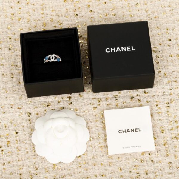 réplica,joyas,joyería,1:1,replica,fake,lujo,barato Boutique / 【La última colección de fragancias de Chanel: Anillo doble C con flor de corazón azul】(AHKH6)