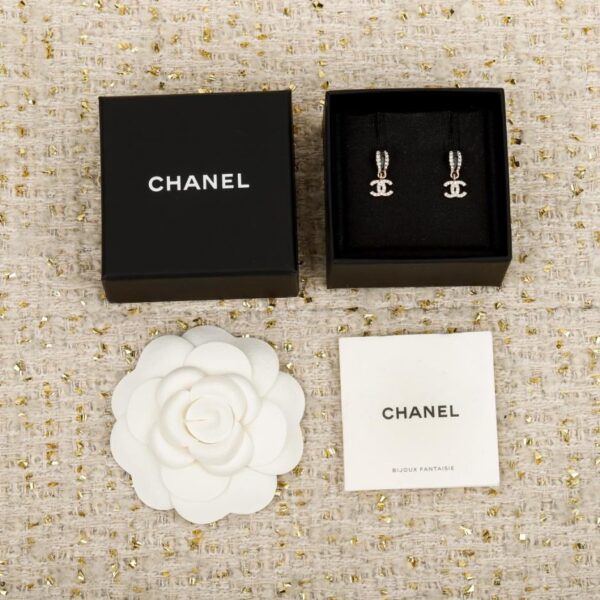 réplica,joyas,joyería,1:1,replica,fake,lujo,barato Boutique / Pendientes Chanel 25B de resina epoxi negra con doble C (93MHJ)