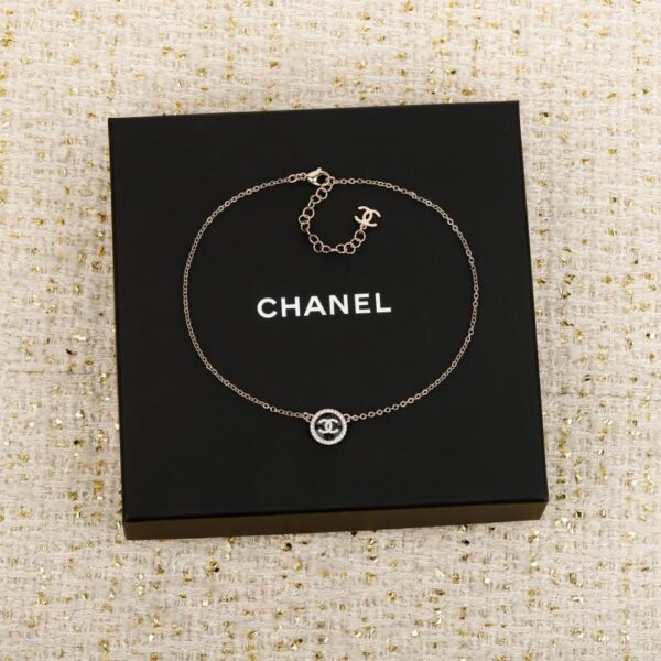réplica,joyas,joyería,1:1,replica,fake,lujo,barato Boutique / Collar Chanel de esmalte redondo negro (NT8VO)