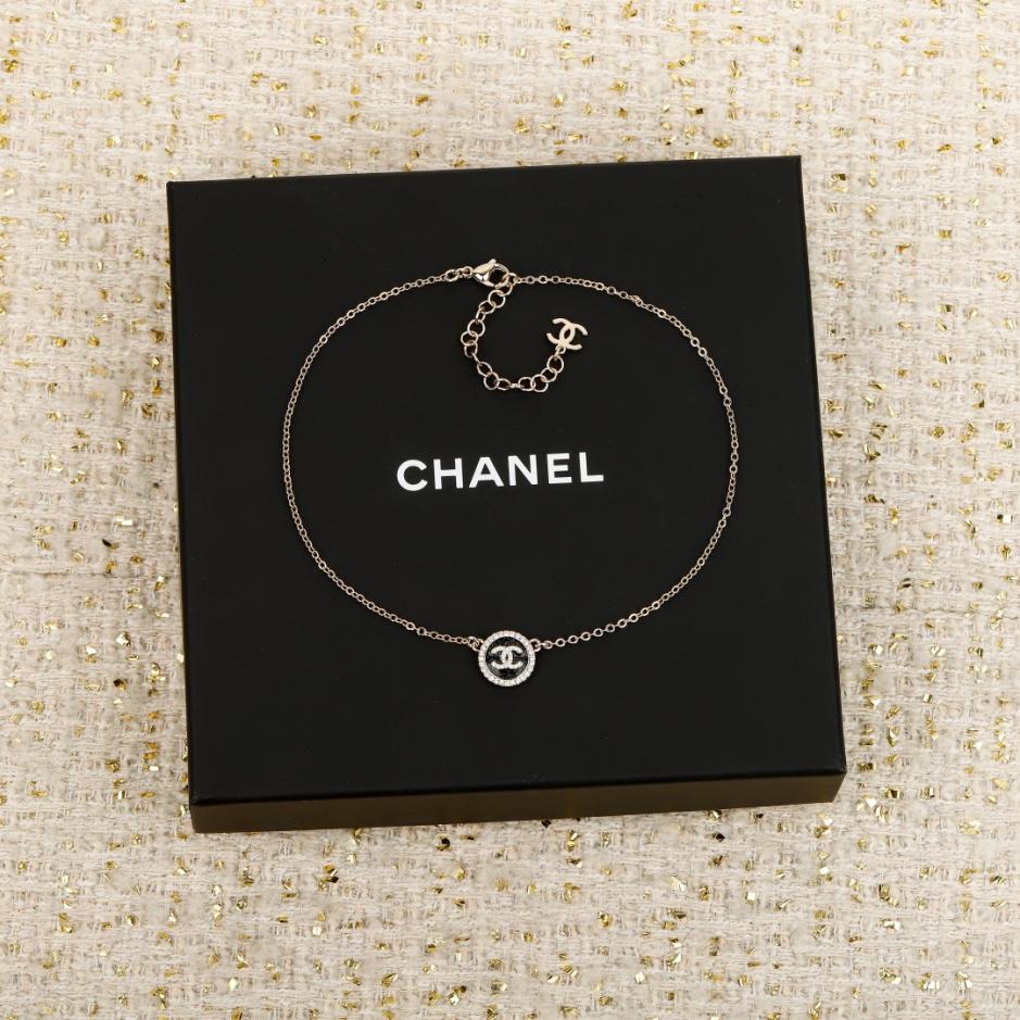 réplica,joyas,joyería,1:1,replica,fake,lujo,barato réplica,joyas,joyería,1:1,replica,fake,lujo,barato Boutique / Collar Chanel de esmalte redondo negro (NT8VO)