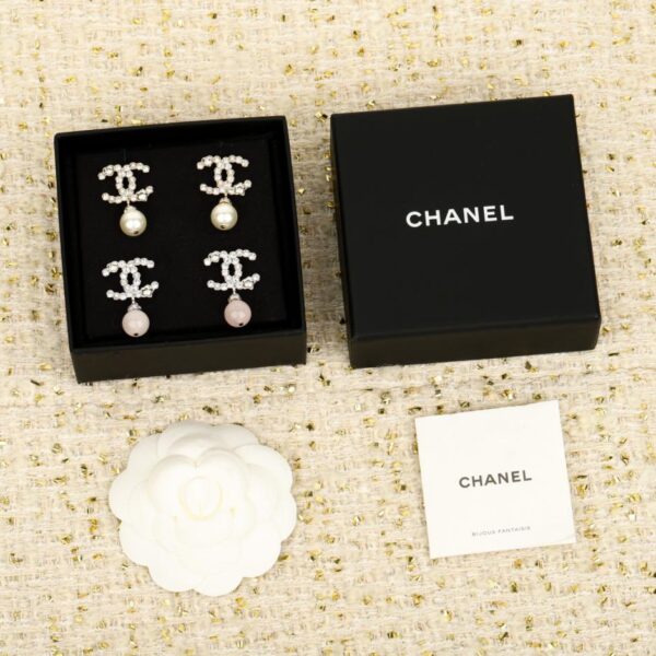 réplica,joyas,joyería,1:1,replica,fake,lujo,barato Boutique / Pendientes Chanel con doble C de diamantes en forma de corazón (KRWBN)