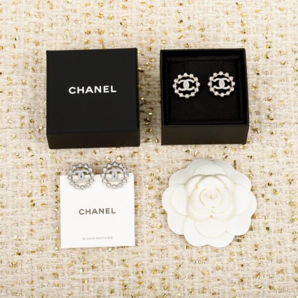 réplica,joyas,joyería,1:1,replica,fake,lujo,barato Boutique / Pendientes Chanel con doble C redonda y calada (4R5KS)