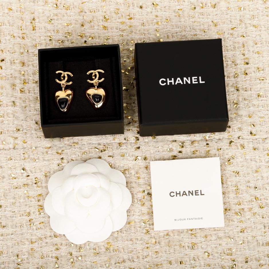 réplica,joyas,joyería,1:1,replica,fake,lujo,barato réplica,joyas,joyería,1:1,replica,fake,lujo,barato Boutique / Pendientes Chanel de corazón negro y dorado (NKVK9)