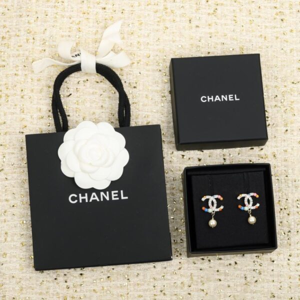 réplica,joyas,joyería,1:1,replica,fake,lujo,barato Boutique / Pendientes de botón con doble C de colores de Chanel (UQHAU)
