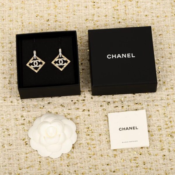 réplica,joyas,joyería,1:1,replica,fake,lujo,barato Boutique / Pendientes Chanel con doble C acolchada (8L39E)