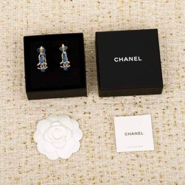 réplica,joyas,joyería,1:1,replica,fake,lujo,barato Boutique / Pendientes de mezclilla con cadena de cuero negro de Chanel: 25 piezas (HGCG4)