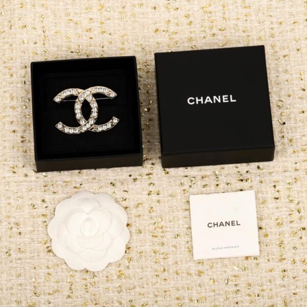 réplica,joyas,joyería,1:1,replica,fake,lujo,barato Boutique / Pendientes Chanel con forma de corazón calado grande (4WST5)
